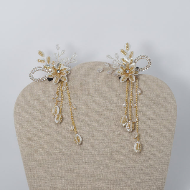 Floral Beaded Tassel Hair Clip